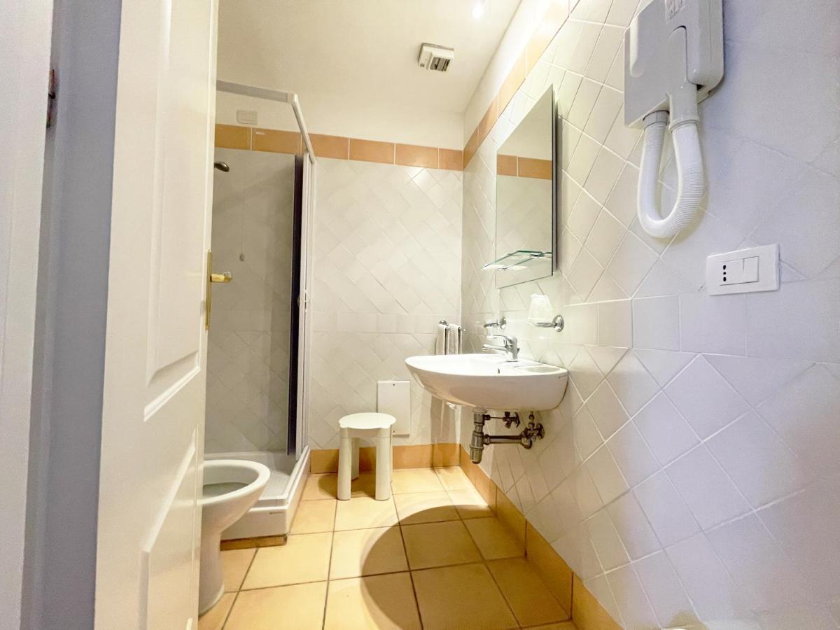 Hotel Reginella Sant'Agata sui due Golfi Bagian luar foto