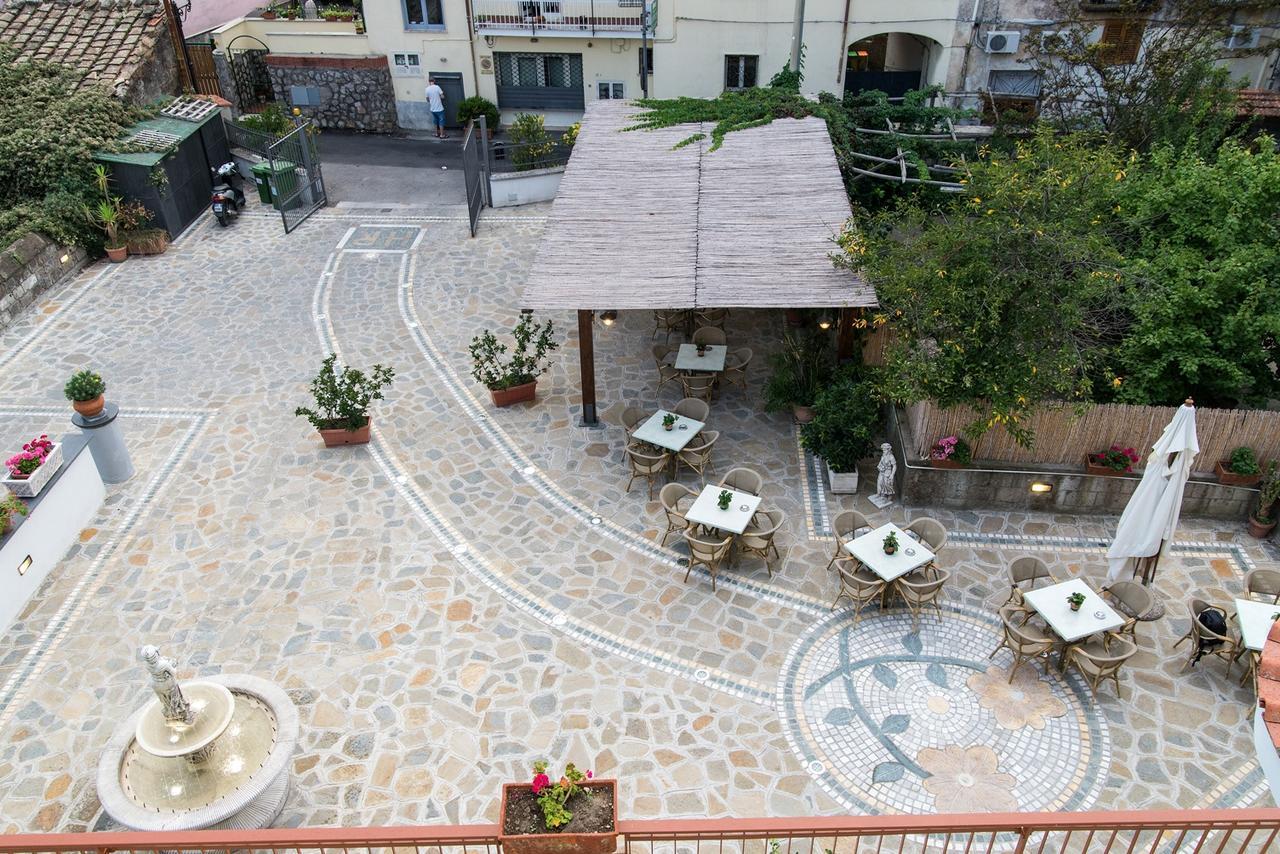 Hotel Reginella Sant'Agata sui due Golfi Bagian luar foto